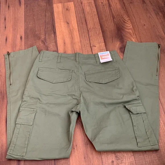 Cargo Pants - Picture 3 of 3